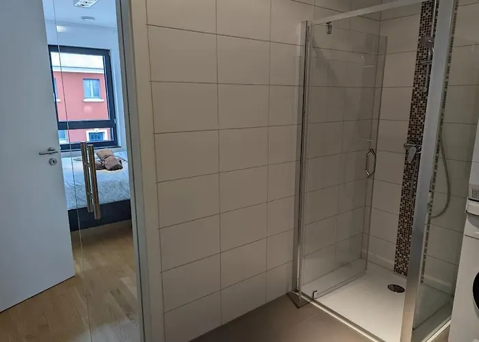 1 Bedroom With Garage & Outdoor Area In Kirchberg לוקסמבורג